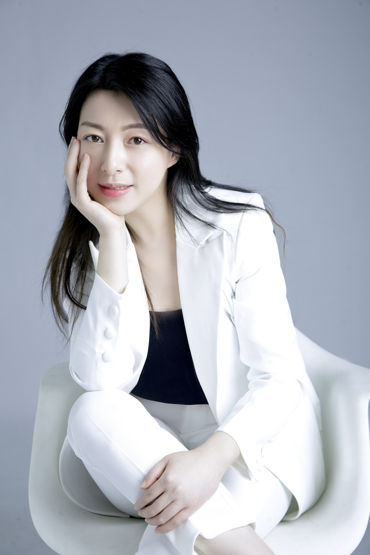 天元人物志丨扬语言之帆帏，探寰宇之无限——高中部英语教师徐倩