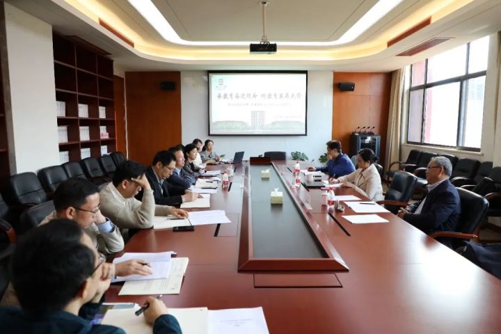 高屋建瓴，且思且行 ——专家入校指导天元公学高中部三年发展规划制定