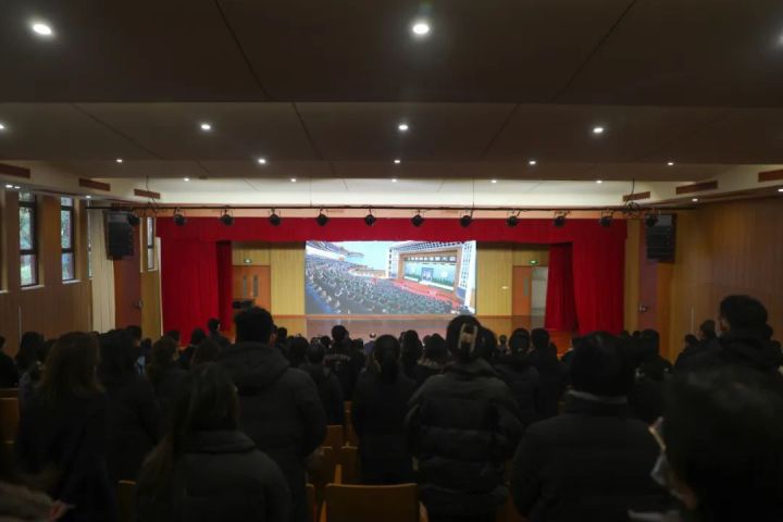 深切悼念丨天元公学教职工集中收看江泽民同志追悼大会