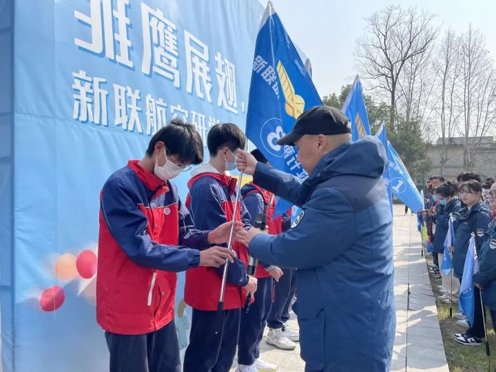航空探秘，梦想起飞——天元公学初中部开展“筑梦航空”主题研学活动