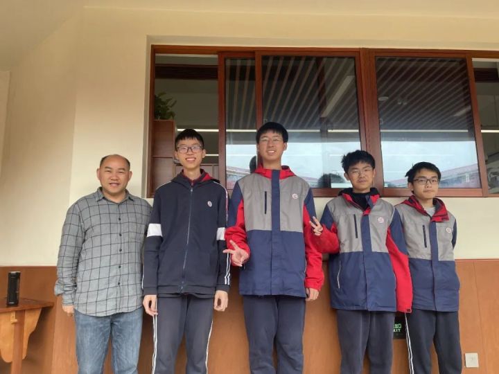 喜报丨天元高中部学子在美国数学测评（AMC）中斩获佳绩！