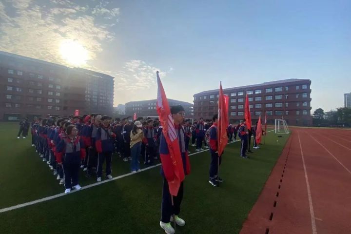 不负青春踏歌行丨天元公学高中部师生与春天有约