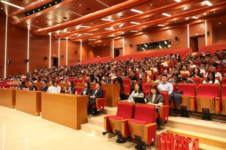 十八笃志，使命在肩——天元公学高中部举行2023届成人礼