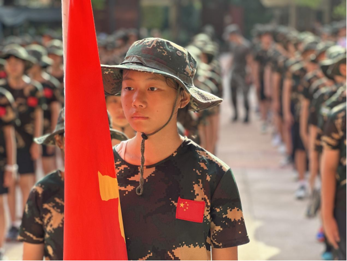 风雨洗礼磨意志，风华正茂恰少年——天元公学初中部2023级新生国防教育活动进行中