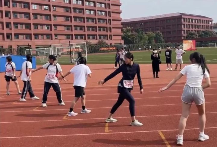 青春肆意飞扬，热爱经久不息——记天元公学高中四部田径运动会音乐部学子风采