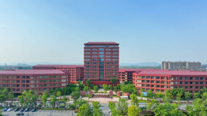 天元公学入选浙江省人工智能教育试点学校