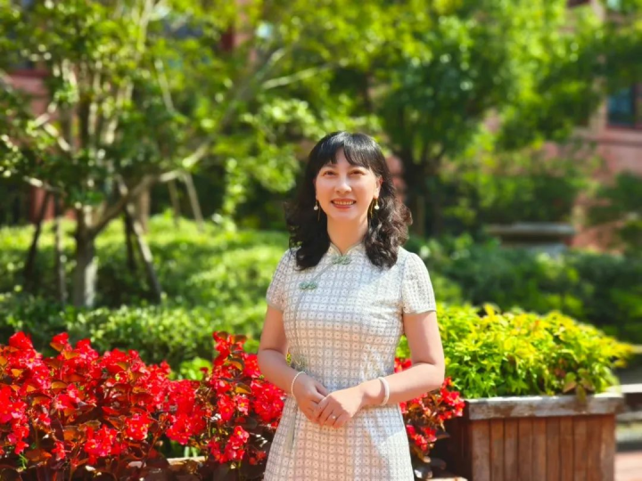 天元人物志丨追光而遇，沐光而行——天元公学小学部语文教师郑金萍