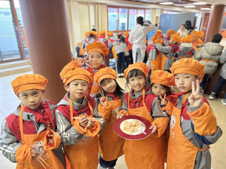 因“知味”，而“知行”——记天元公学钱学森路校区小学部特色劳动课程