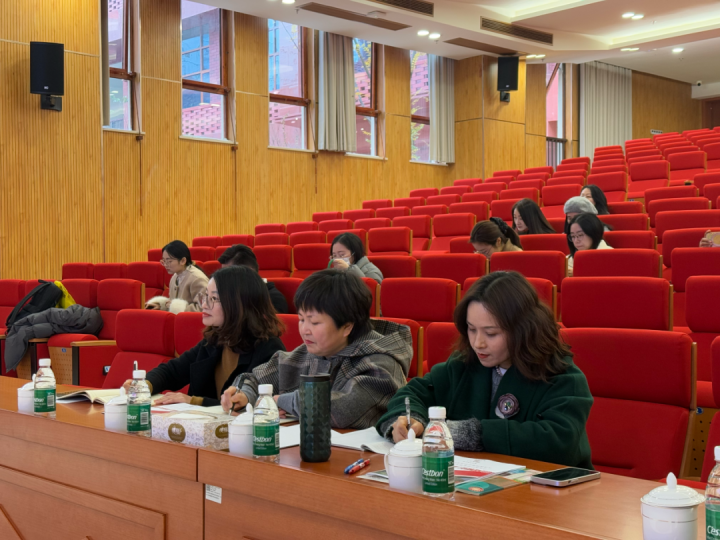 全区小学道德与法治“赛式”深度教研暨学带共同体调研活动在天元公学举行