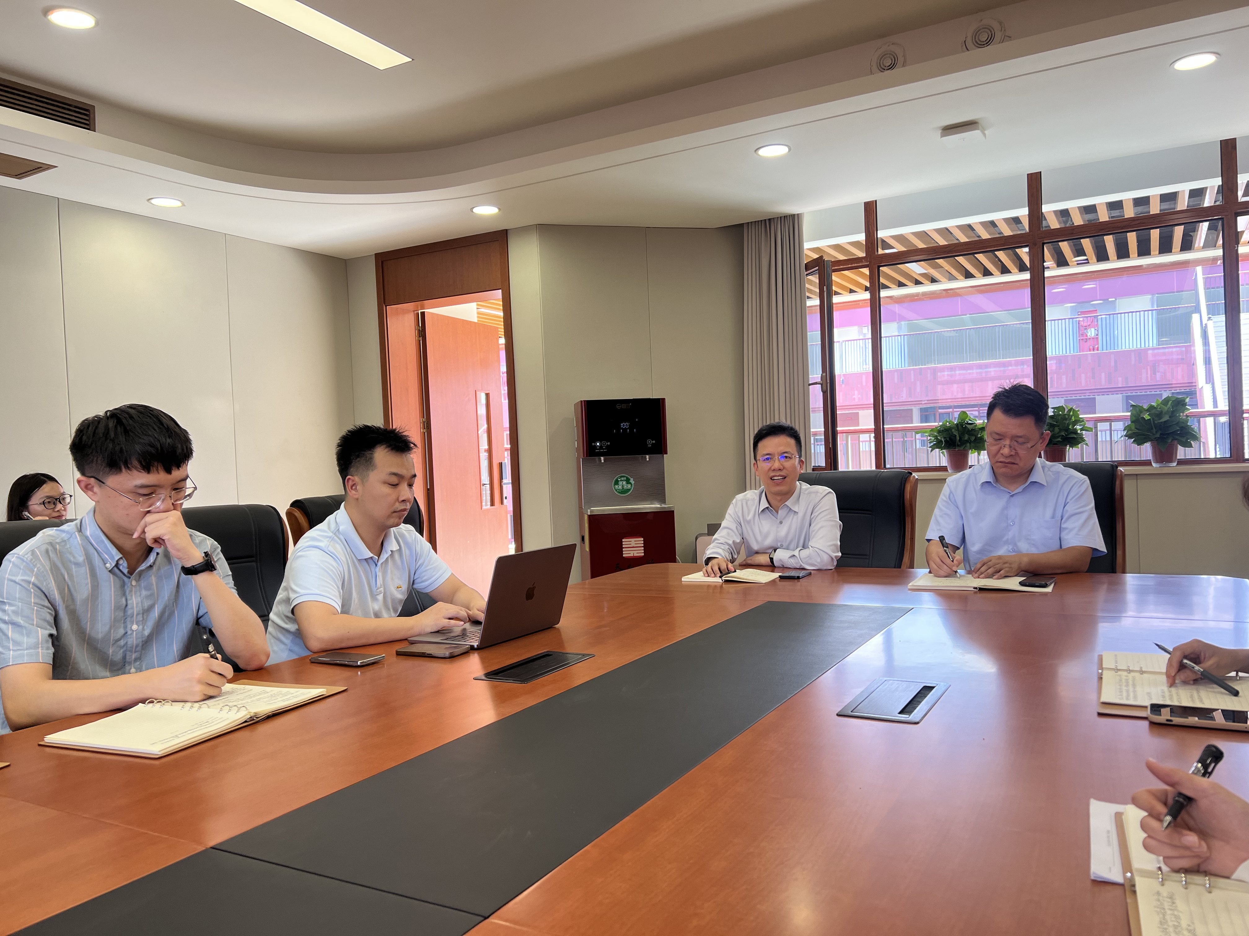 校党委组织开展2024年9月主题党日活动