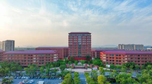启迪智慧，筑梦未来，天元公学小学部欢迎你！