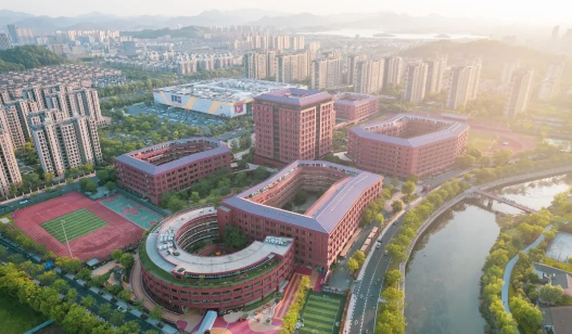 探秘校园宝藏地！推开这扇门，看见无限可能