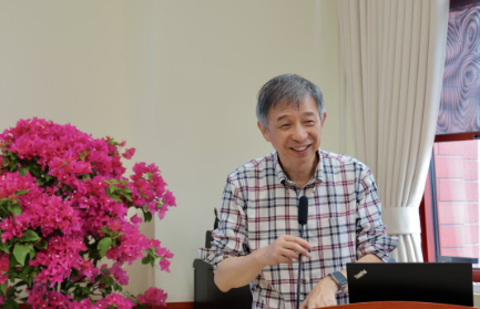 论坛讲话丨王坚院士：以计算与人工智能重构未来