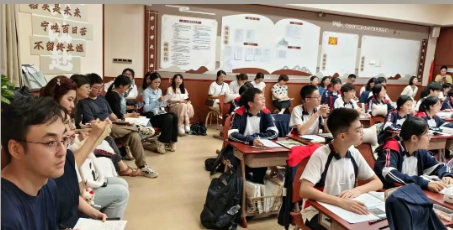 亮相·成长·蜕变丨天元公学高中部新教师“满月”暨师徒结对汇报课活动精彩落幕