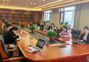 智苑论坛丨天元公学初中部举行“你好！星期一”专题学习活动：三阶递进促教研，跨学科融合探新路