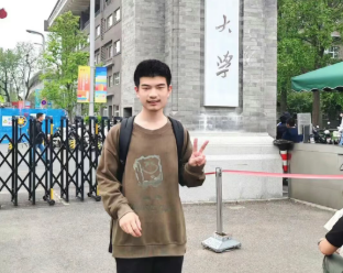 天元学子说丨唐铭泽：愿漫步繁星身侧