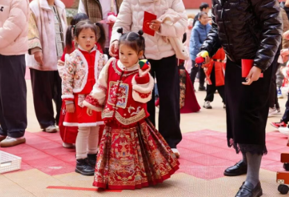 “大宋市井”空降幼儿园开学典礼！