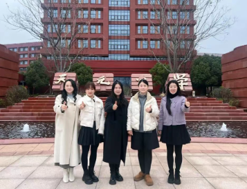 “三八”国际妇女节致敬｜“她”力量，燃动高三