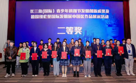 凭一个“饭盒”，天元学子斩获全国二等奖及两项专项大奖