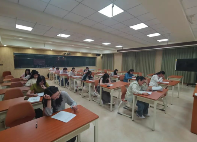 墨香润教坛，青春展芳华——天元公学高中部举行第六届青年教师基本功比赛